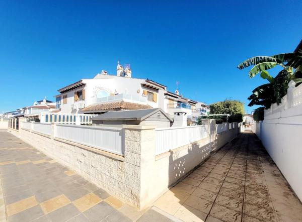 Chalet pareado en calle Río Esla s/n