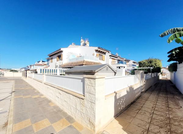 Chalet pareado en calle Río Esla s/n