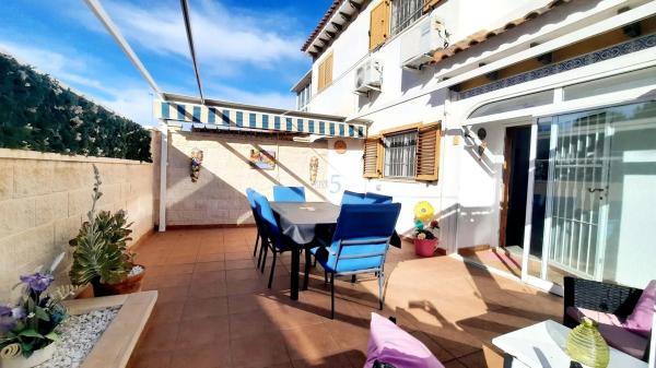 Chalet en Mil Palmeras