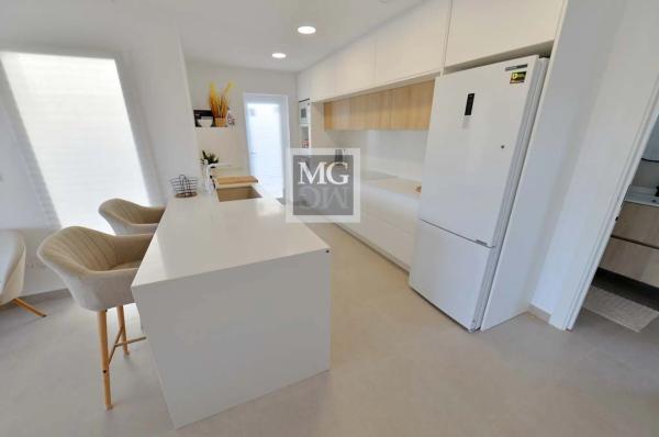 Chalet pareado en calle Comunidad Castellano-Manchega