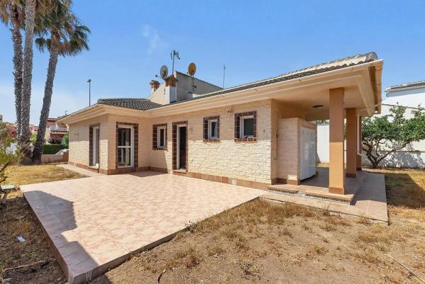 Chalet en Zona Pueblo