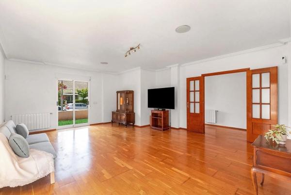 Chalet en Zona Pueblo