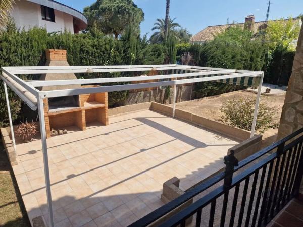 Chalet en Mil Palmeras