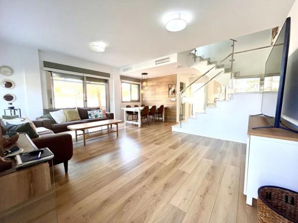 Chalet en Mil Palmeras