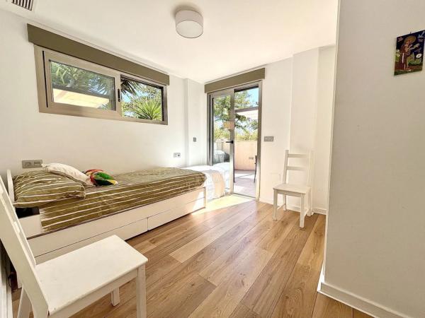 Chalet en Mil Palmeras