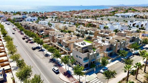 Chalet en Mil Palmeras