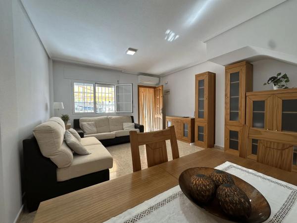 Chalet adosado en CL Estrella La, 31