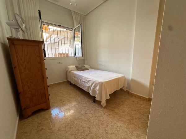 Chalet adosado en CL Estrella La, 31