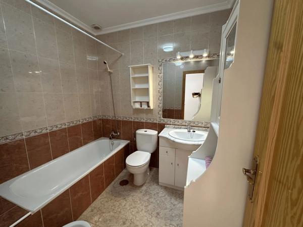 Chalet adosado en CL Estrella La, 31