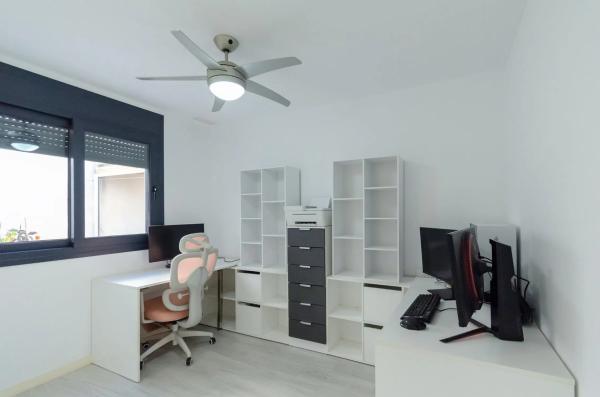 Chalet pareado en calle Pegaso, 62