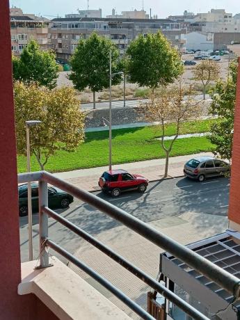 Piso en avenida de la Constitución