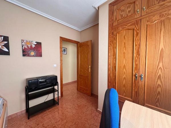 Chalet pareado en calle la Estrella