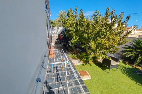 Chalet adosado en avenida de Suecia