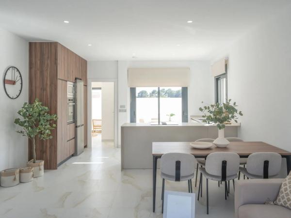 Casa independiente en calle Lentisco