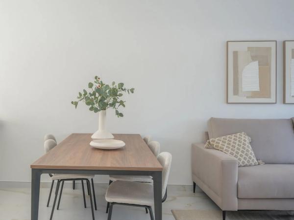 Casa independiente en calle Lentisco