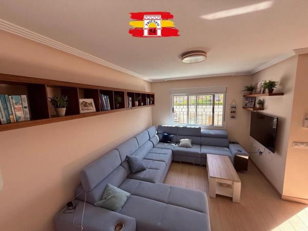 Casa independiente en avenida de Europa