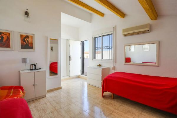 Chalet adosado en calle la Pinada