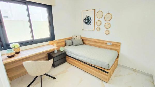 Casa independiente en calle Lentisco