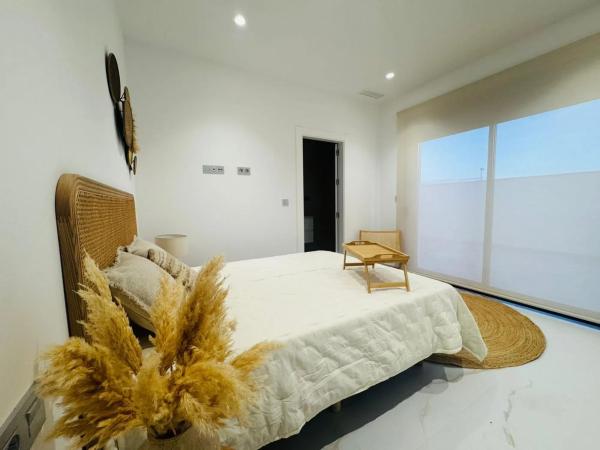 Casa independiente en calle Lentisco