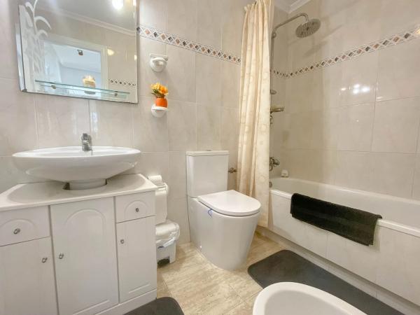 Chalet adosado en calle Río Guadalquivir