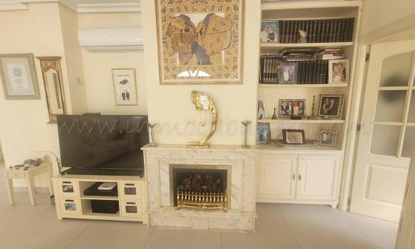 Casa independiente en calle Hinojo