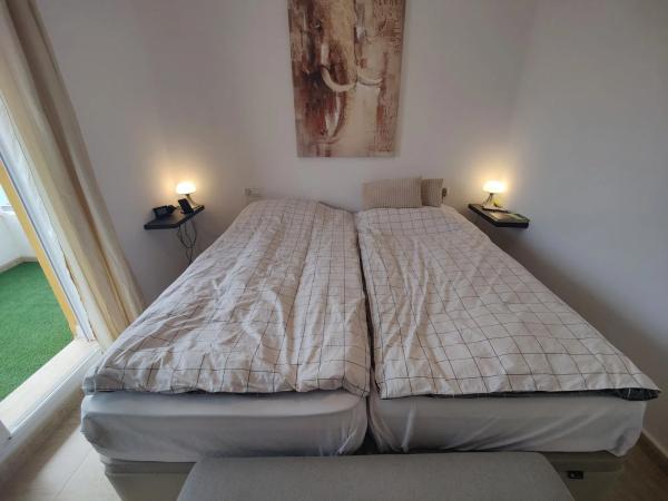 Chalet adosado en CL Ciudad De Castellon