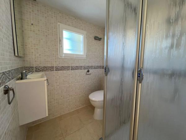 Casa independiente en calle Mimosa