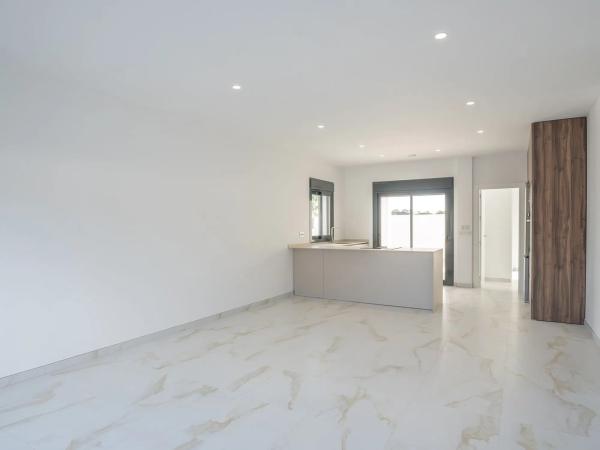 Casa independiente en calle Lentisco