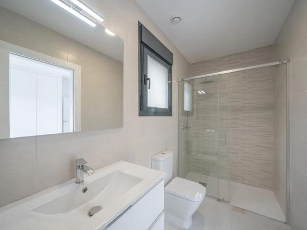 Casa independiente en calle Esparto