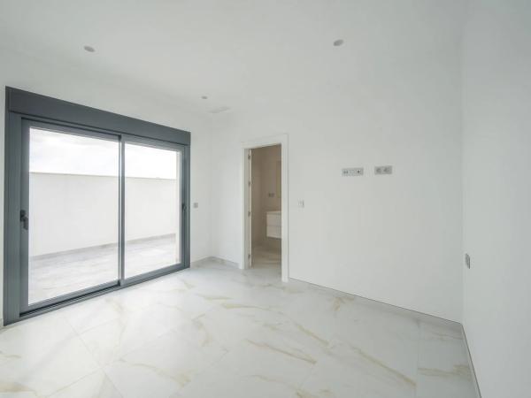 Casa independiente en calle Lentisco