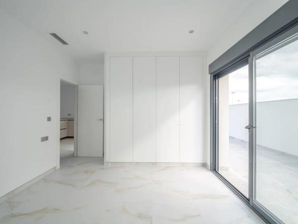 Casa independiente en calle Lentisco