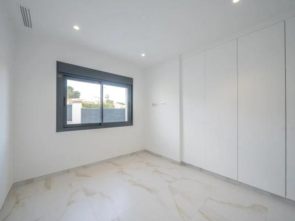 Casa independiente en calle Lentisco