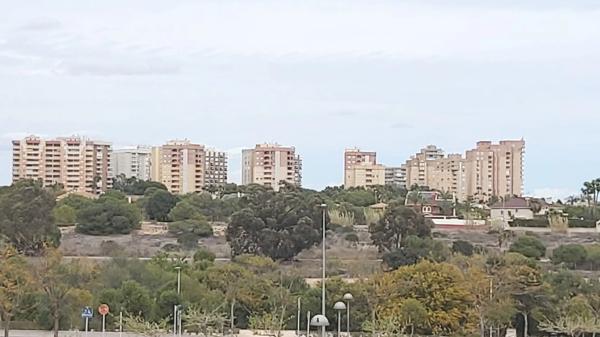 Piso en avenida de Italia