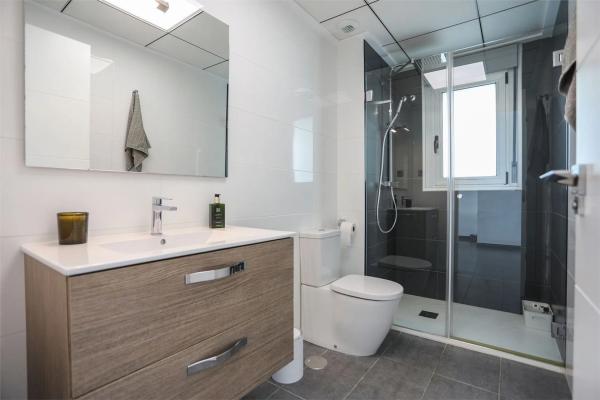 Casa independiente en calle Ancla