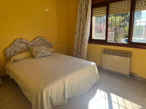 Casa independiente en calle Acebo