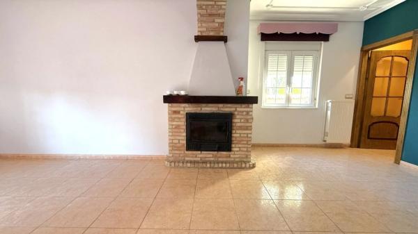 Chalet en Zona Pueblo