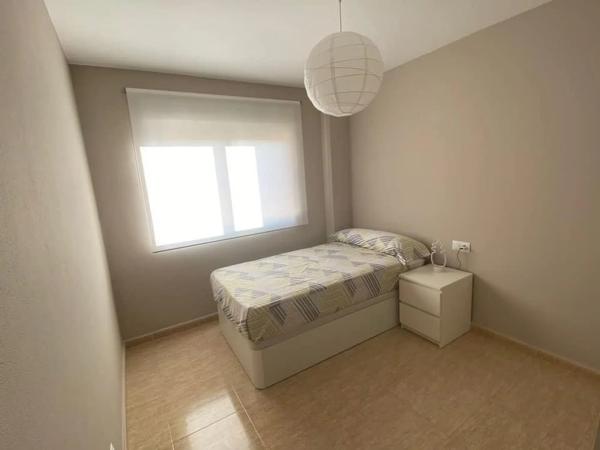 Piso en CL Miguel Servet, 28