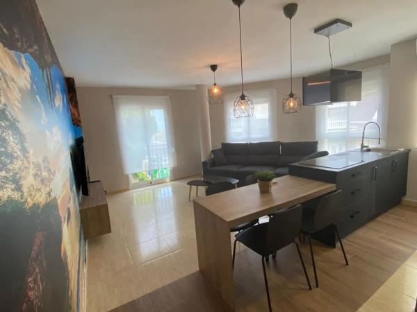 Piso en CL Miguel Servet, 28