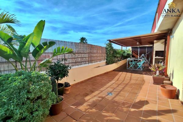 Ático en CL Sagrada Familia, 94