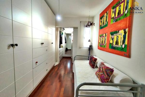 Ático en CL Sagrada Familia, 94