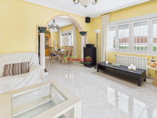 Chalet en calle Magnolio p C