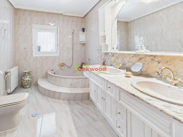 Chalet en calle Magnolio p C