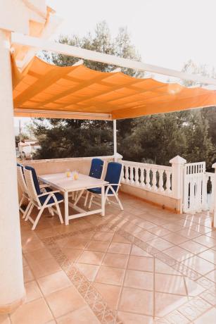 Casa independiente en calle Arce, 9