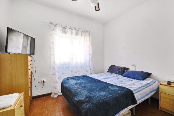 Casa independiente en calle Moreras