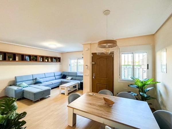 Chalet pareado en avenida de Europa, 27