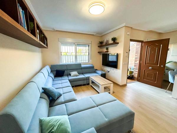 Chalet pareado en avenida de Europa, 27