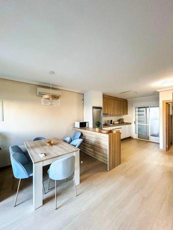 Chalet pareado en avenida de Europa, 27