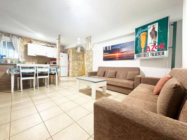 Casa independiente en calle Naranjo