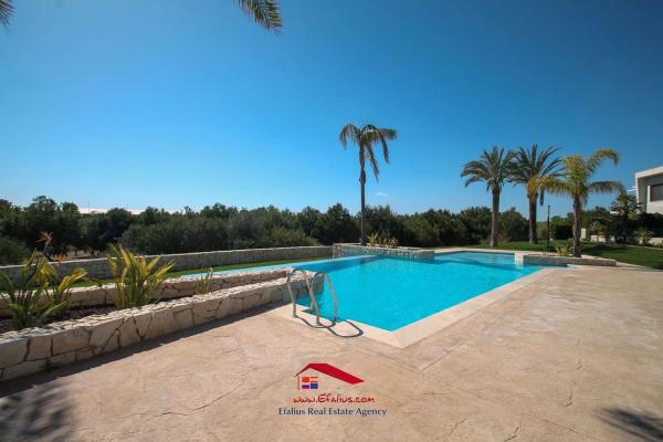 Casa independiente en avenida Severiano Ballesteros