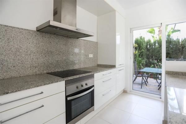 Casa independiente en avenida de Austria